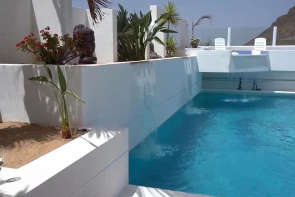Gezellige Villa Met Prachtig Zicht En Zwembad Arona  Esterno foto