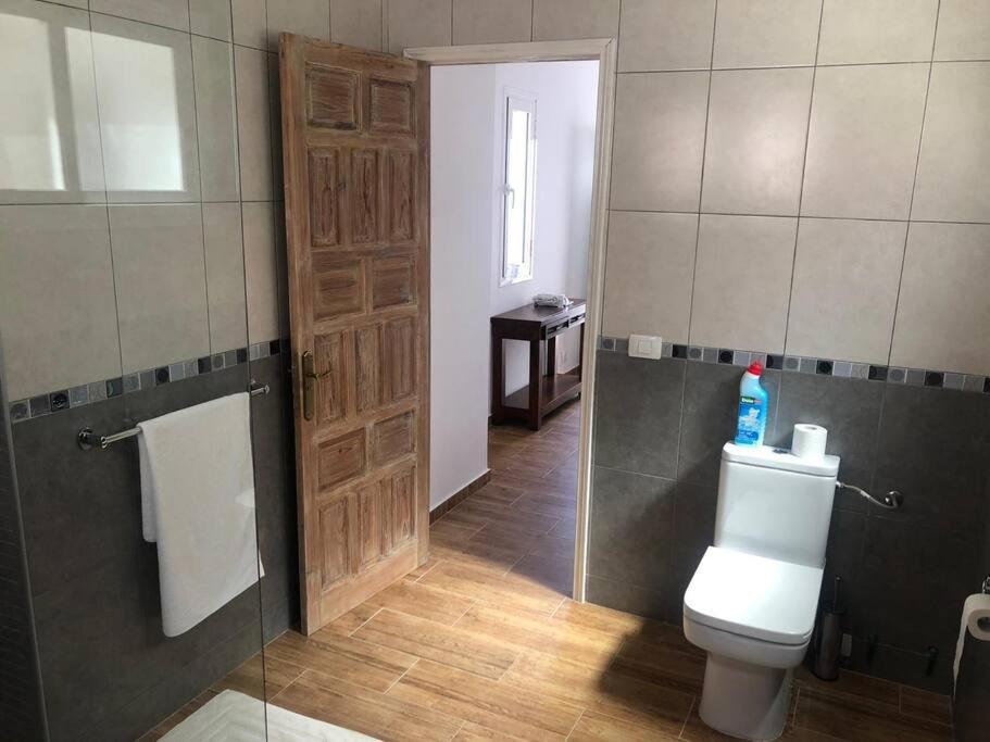 Gezellige Villa Met Prachtig Zicht En Zwembad Arona  Esterno foto